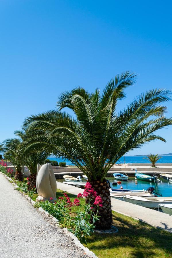 Apartments Ivica - Beachfront Drvenik  Exterior foto