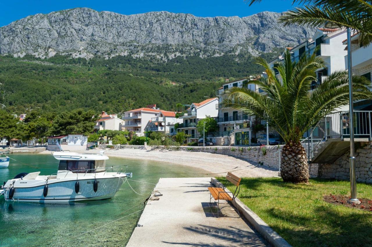 Apartments Ivica - Beachfront Drvenik  Exterior foto